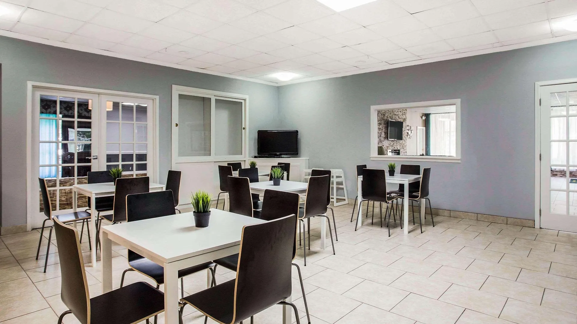 Quality Inn & Suites University Area Charlotte 2*,  Estados Unidos