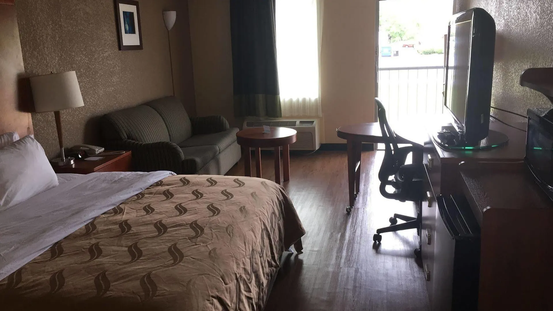 Quality Inn & Suites University Area Charlotte Hotel